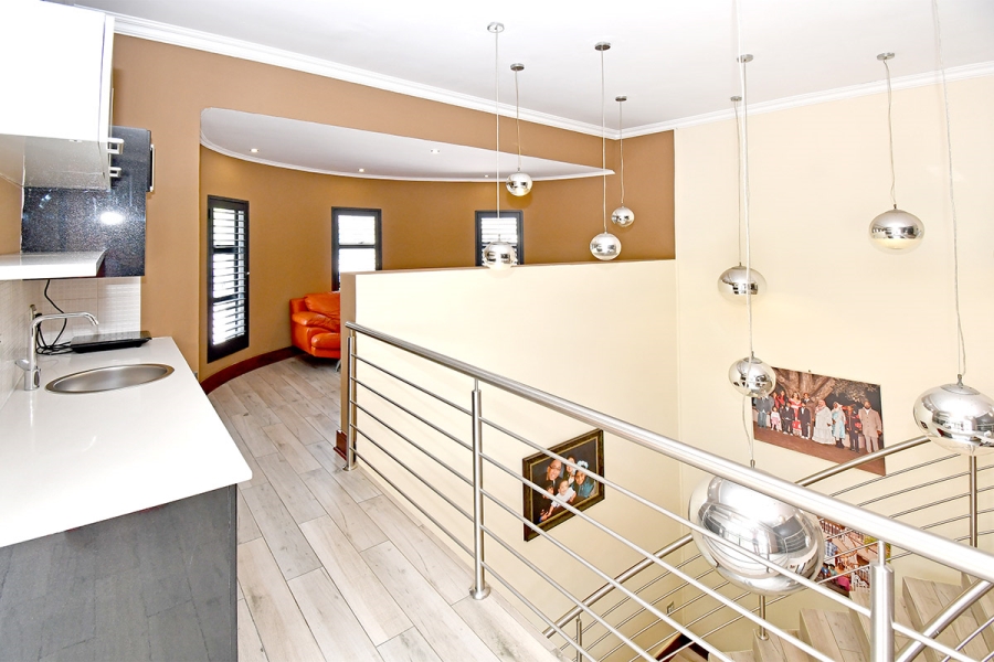 6 Bedroom Property for Sale in River Club Gauteng