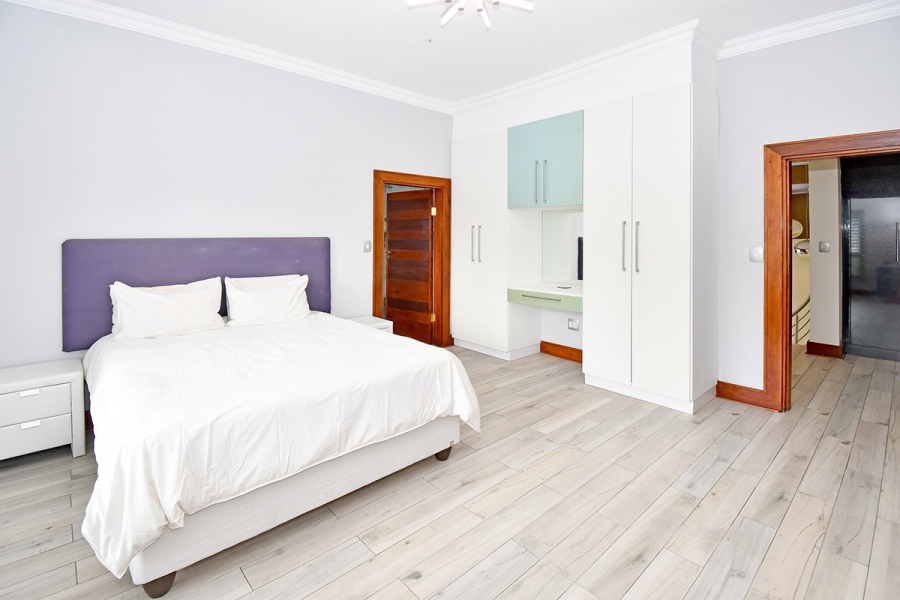 6 Bedroom Property for Sale in River Club Gauteng