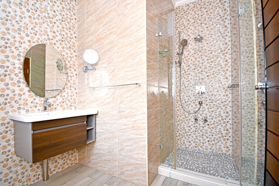 6 Bedroom Property for Sale in River Club Gauteng