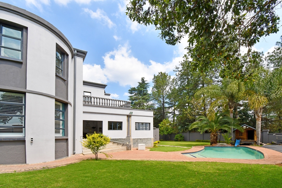 6 Bedroom Property for Sale in River Club Gauteng