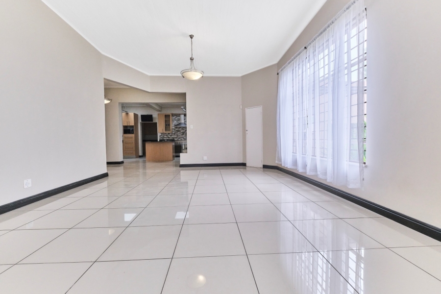 To Let 4 Bedroom Property for Rent in Morningside Manor Gauteng