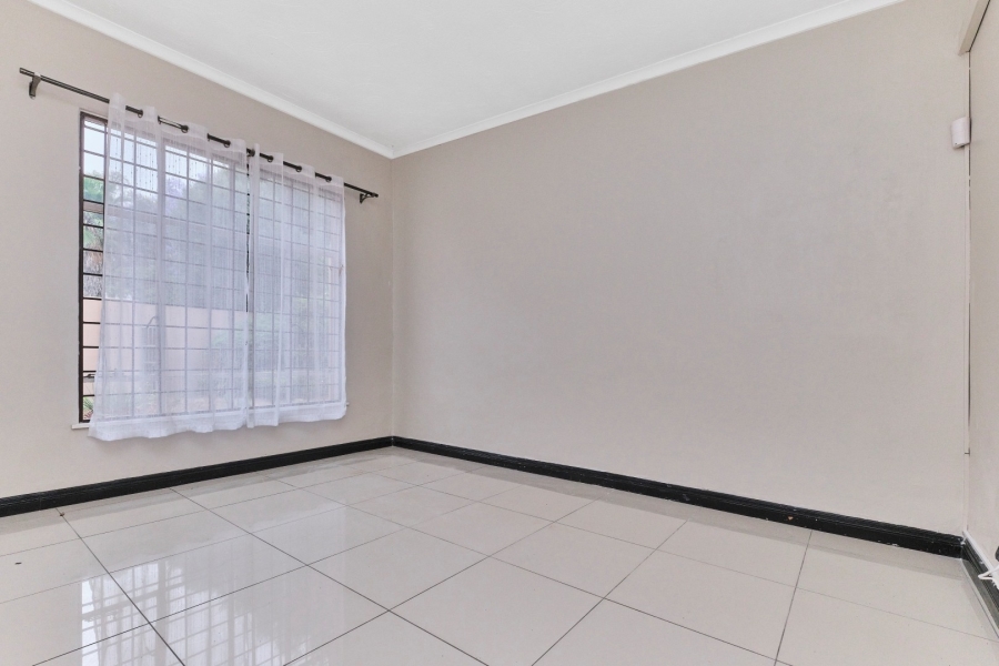 To Let 4 Bedroom Property for Rent in Morningside Manor Gauteng