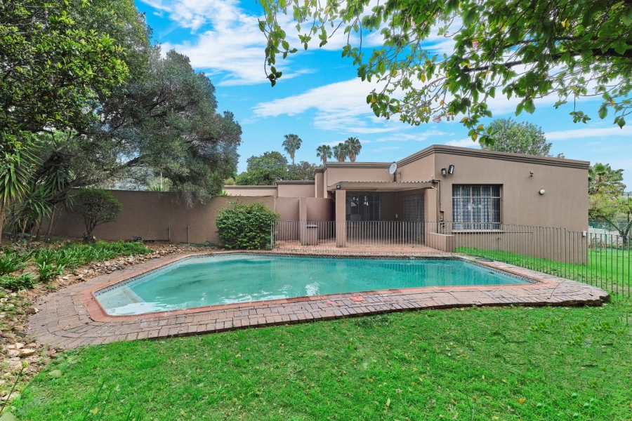 To Let 4 Bedroom Property for Rent in Morningside Manor Gauteng