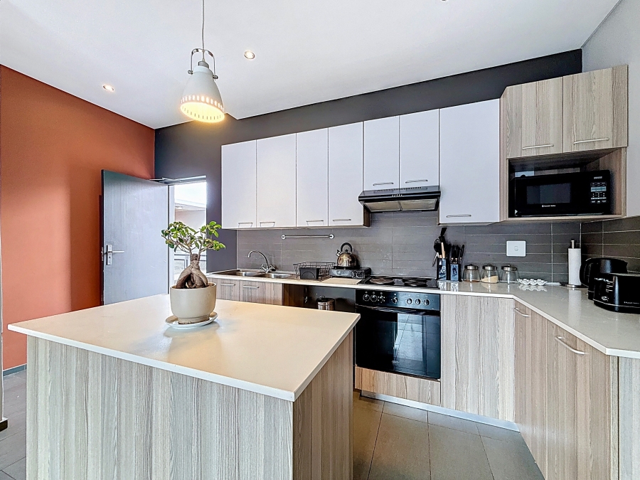 To Let 1 Bedroom Property for Rent in Menlo Park Gauteng