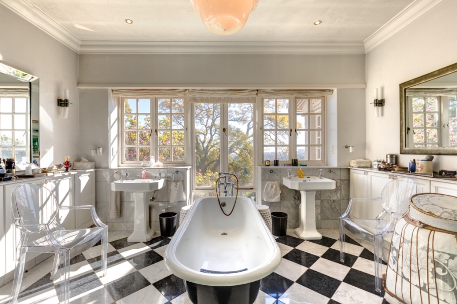 5 Bedroom Property for Sale in Parktown Gauteng