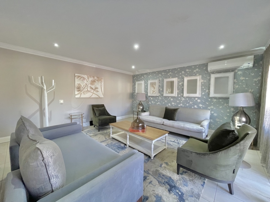 5 Bedroom Property for Sale in Silver Lakes Golf Estate Gauteng