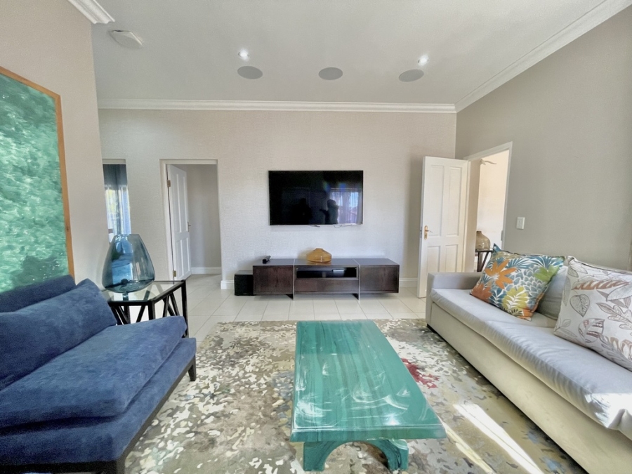 5 Bedroom Property for Sale in Silver Lakes Golf Estate Gauteng