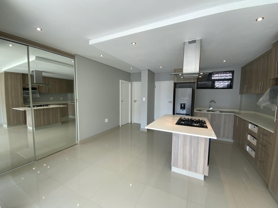 To Let 2 Bedroom Property for Rent in Broadacres Gauteng