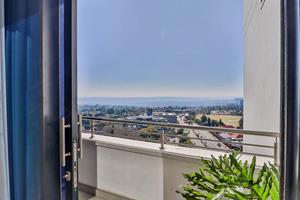 To Let 1 Bedroom Property for Rent in Illovo Gauteng