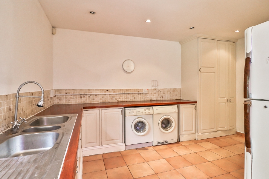 5 Bedroom Property for Sale in Dainfern Gauteng