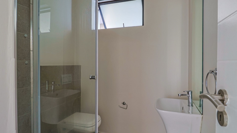 To Let 2 Bedroom Property for Rent in Raslouw Gauteng