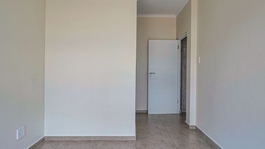 To Let 2 Bedroom Property for Rent in Raslouw Gauteng