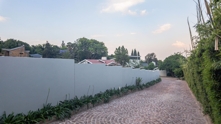 5 Bedroom Property for Sale in Atholl Gauteng