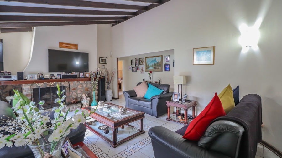 5 Bedroom Property for Sale in Atholl Gauteng
