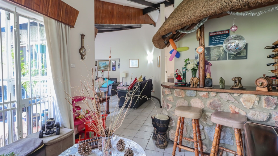 5 Bedroom Property for Sale in Atholl Gauteng