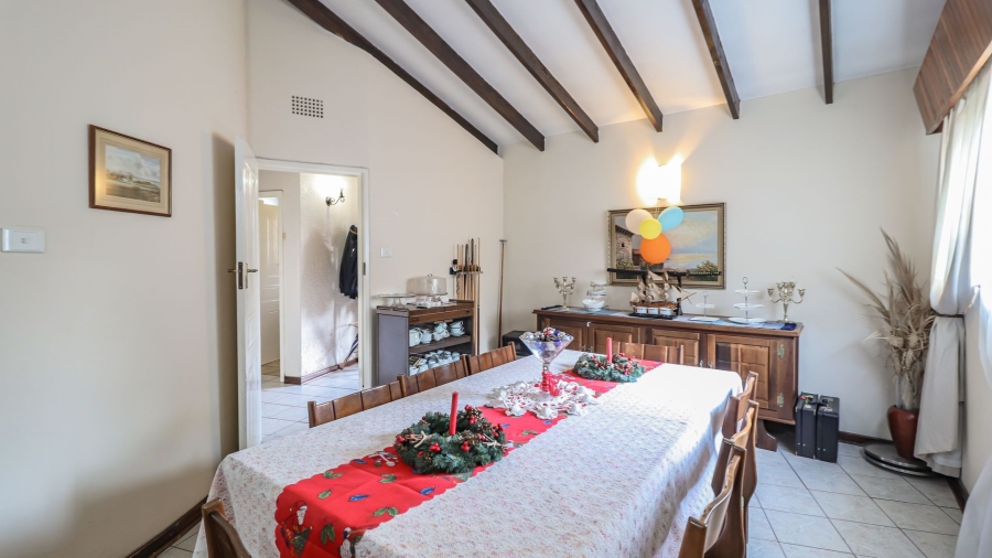 5 Bedroom Property for Sale in Atholl Gauteng