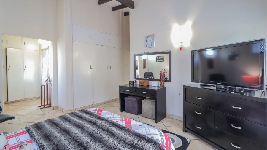 5 Bedroom Property for Sale in Atholl Gauteng