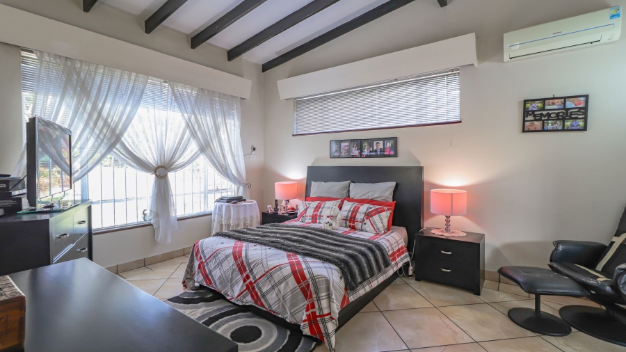 5 Bedroom Property for Sale in Atholl Gauteng