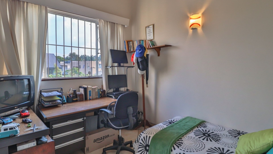 5 Bedroom Property for Sale in Atholl Gauteng