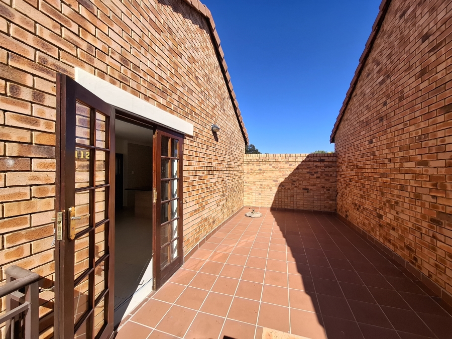 1 Bedroom Property for Sale in Equestria Gauteng
