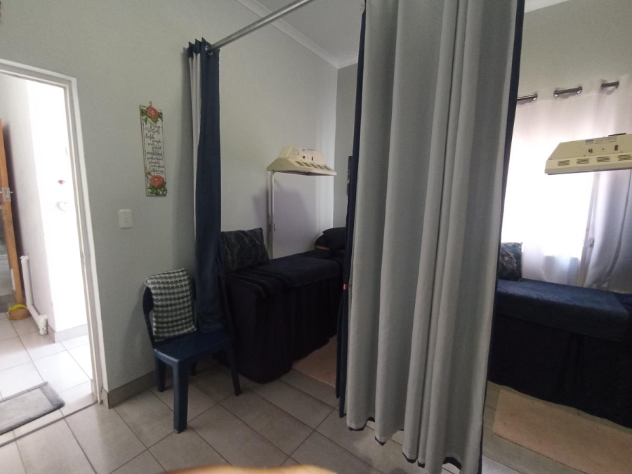 3 Bedroom Property for Sale in Oakdene Gauteng