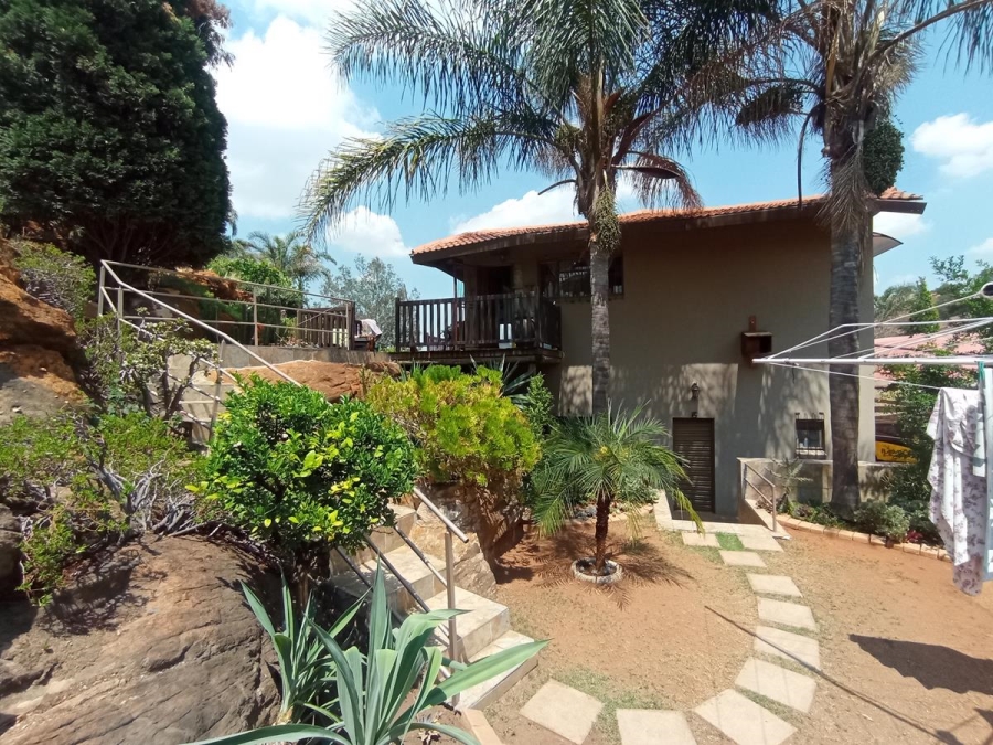 3 Bedroom Property for Sale in Oakdene Gauteng