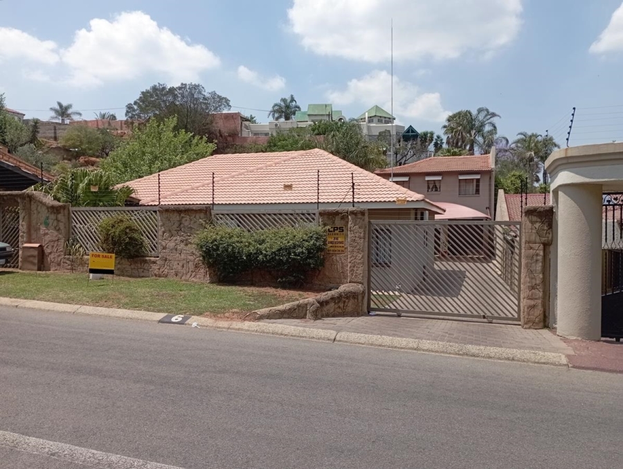 3 Bedroom Property for Sale in Oakdene Gauteng