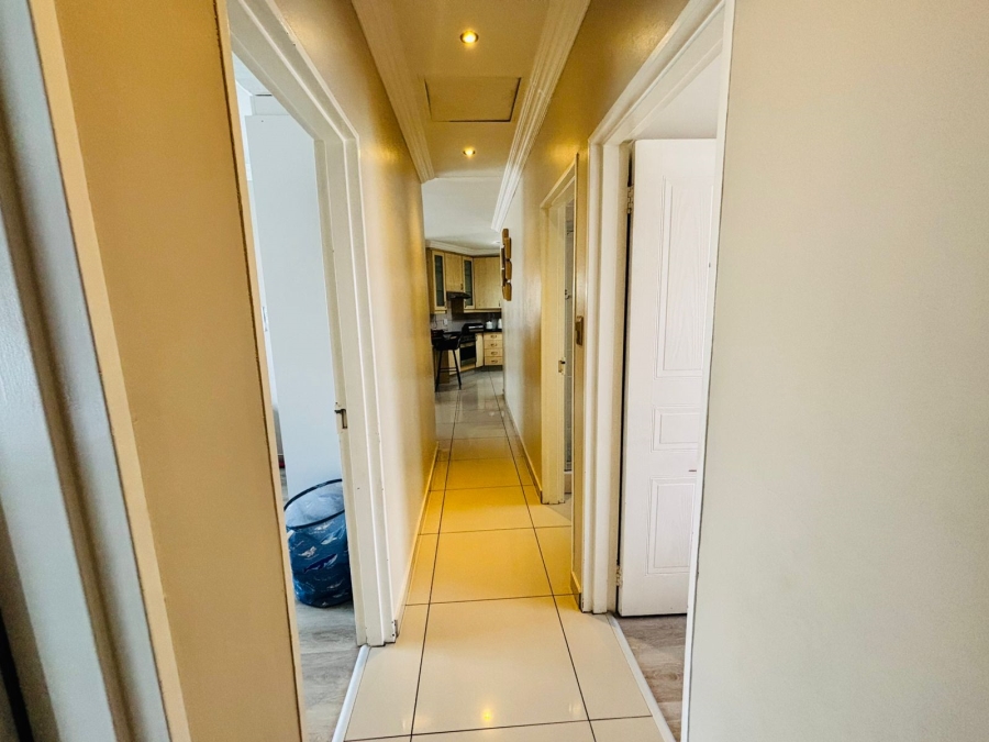 3 Bedroom Property for Sale in Beyers Park Gauteng