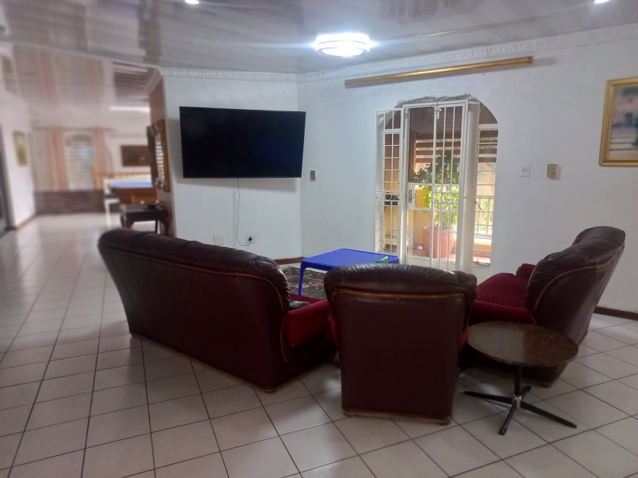 4 Bedroom Property for Sale in Bassonia Gauteng