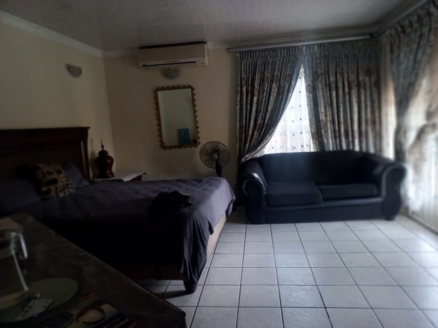 4 Bedroom Property for Sale in Bassonia Gauteng