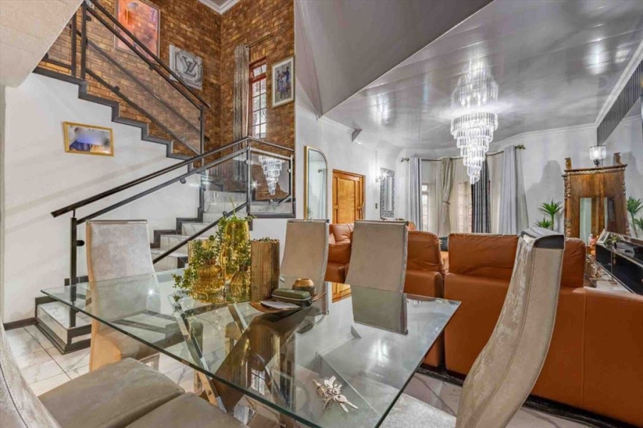 4 Bedroom Property for Sale in Dayanglen Gauteng