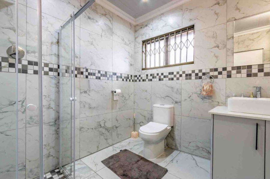 4 Bedroom Property for Sale in Dayanglen Gauteng