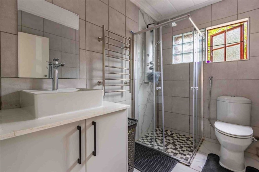 4 Bedroom Property for Sale in Dayanglen Gauteng