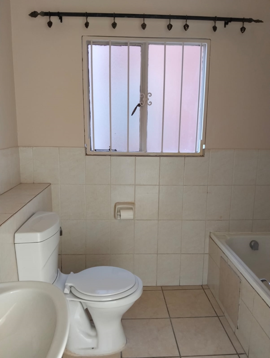 2 Bedroom Property for Sale in Birchleigh Gauteng