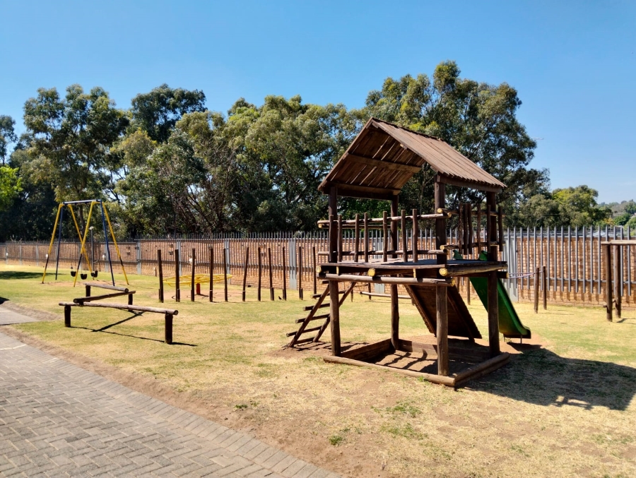 2 Bedroom Property for Sale in Birchleigh Gauteng