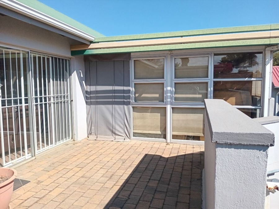 1 Bedroom Property for Sale in Terenure Gauteng