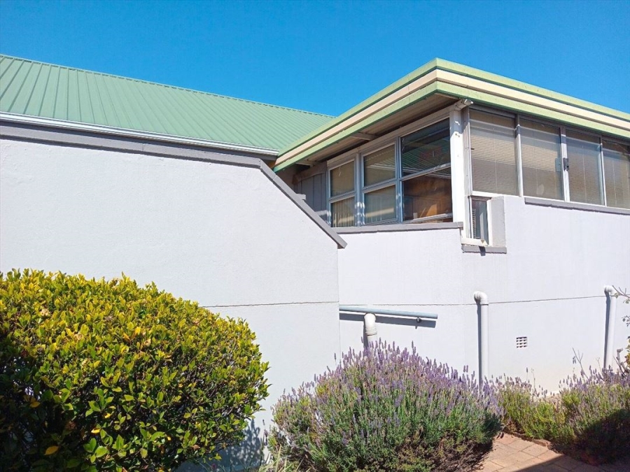 1 Bedroom Property for Sale in Terenure Gauteng