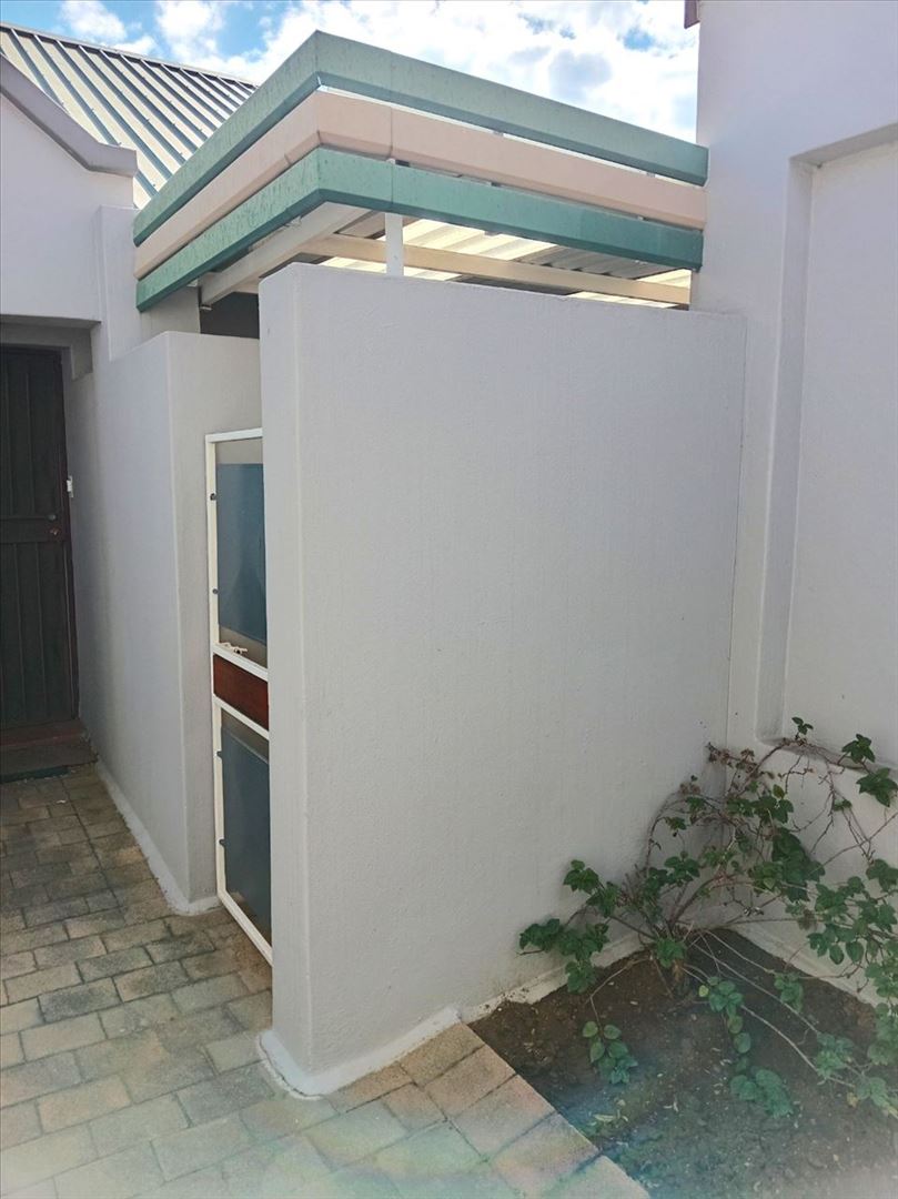 1 Bedroom Property for Sale in Terenure Gauteng