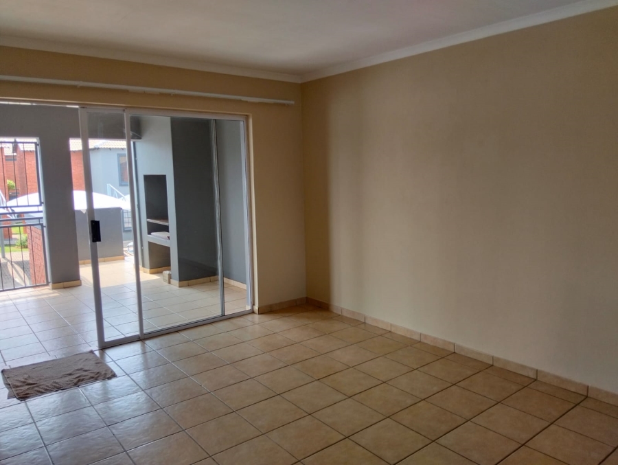 2 Bedroom Property for Sale in Birchleigh Gauteng