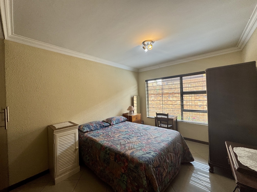 3 Bedroom Property for Sale in New Redruth Gauteng