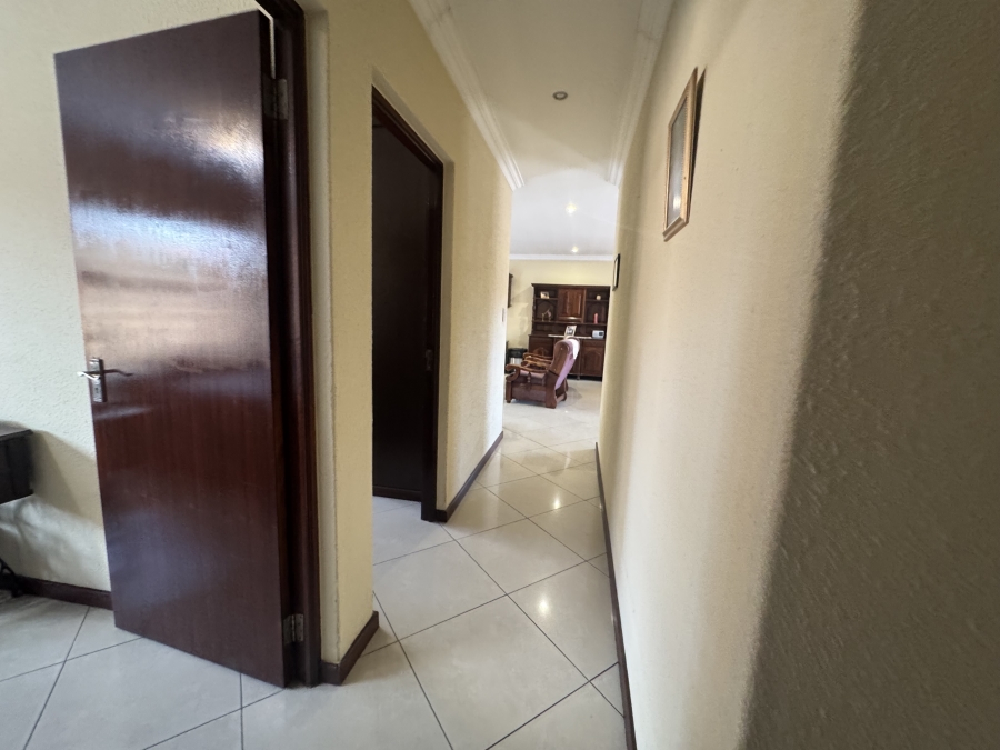 3 Bedroom Property for Sale in New Redruth Gauteng