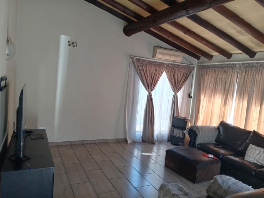 3 Bedroom Property for Sale in Weltevreden Park Gauteng