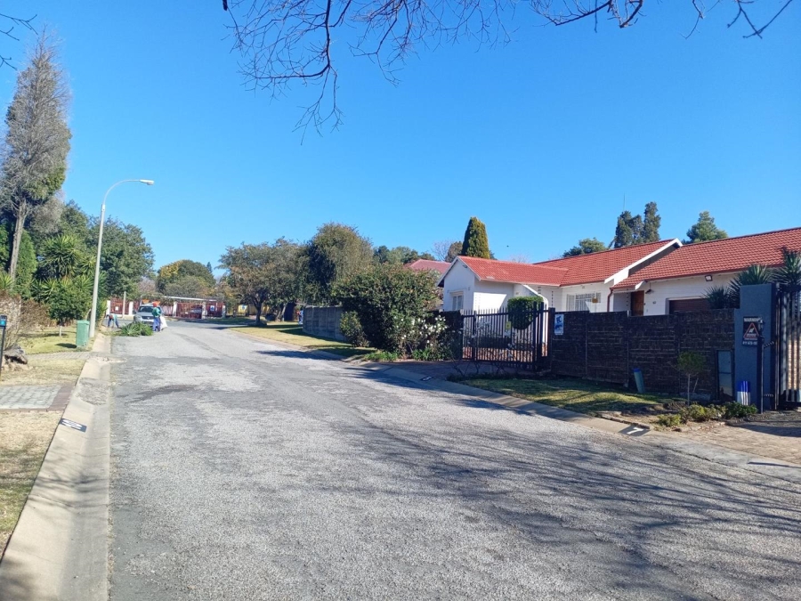 3 Bedroom Property for Sale in Weltevreden Park Gauteng