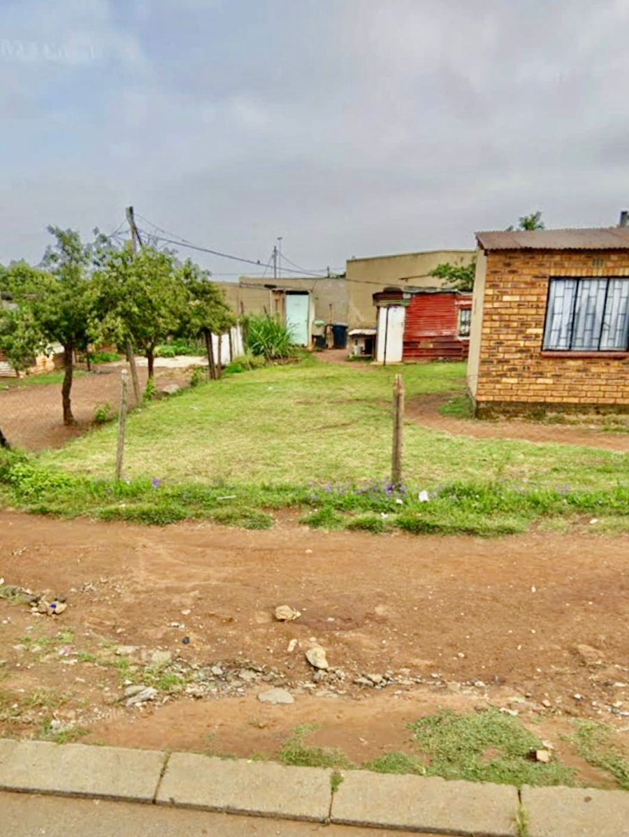 2 Bedroom Property for Sale in Tsakane Gauteng