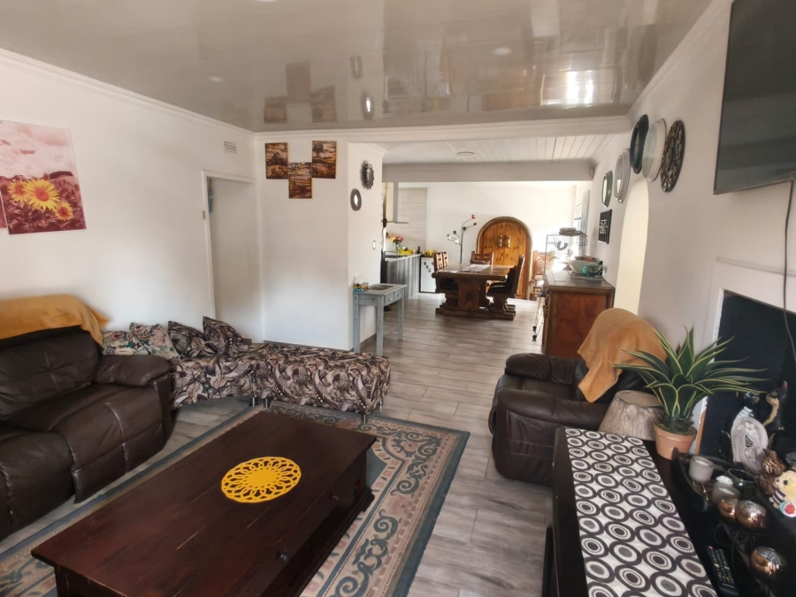 4 Bedroom Property for Sale in Van Riebeeck Park Gauteng