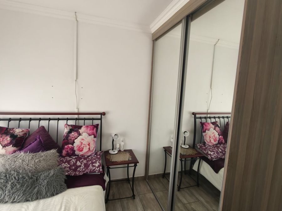 4 Bedroom Property for Sale in Van Riebeeck Park Gauteng