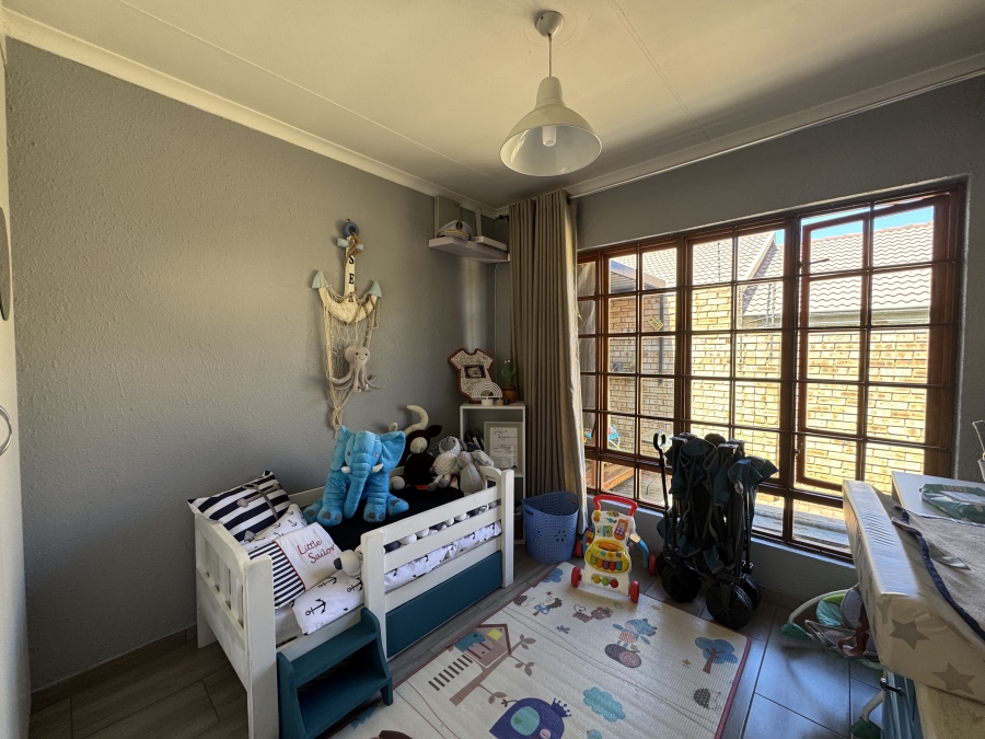 3 Bedroom Property for Sale in New Redruth Gauteng