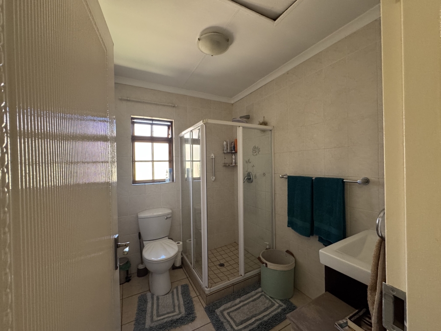 3 Bedroom Property for Sale in New Redruth Gauteng