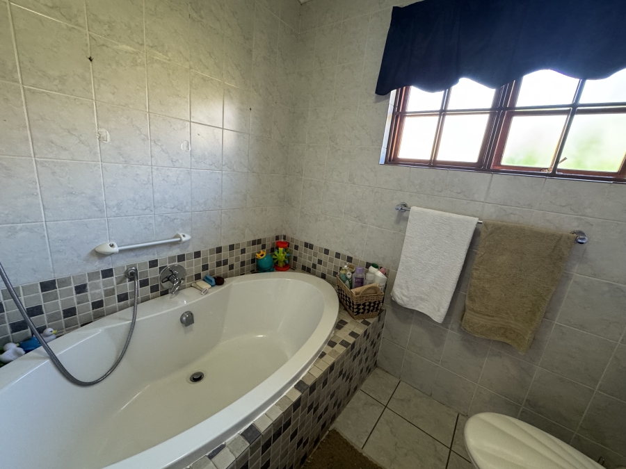3 Bedroom Property for Sale in New Redruth Gauteng