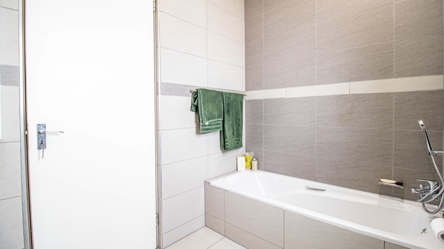 3 Bedroom Property for Sale in Modderfontein Gauteng